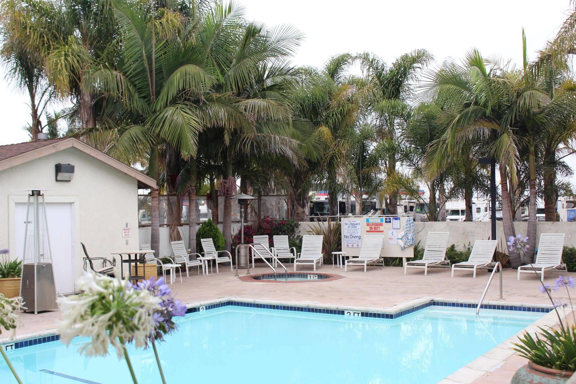 O'cairns And Hotel Lompoc