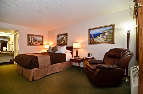 O'cairns And Hotel Lompoc